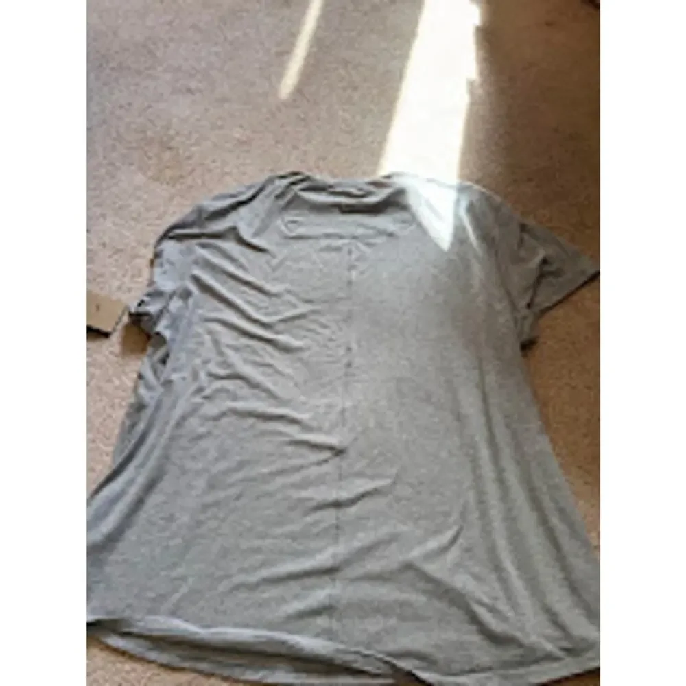 NWT‎ - Gray Nike Women's Dri-FIT Top, Size XL